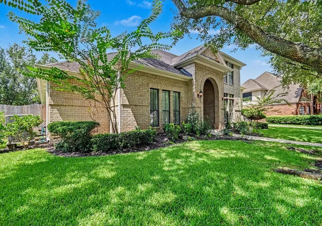 3rd image of 14214 Ridgewood Lake Ct, Houston, TX 77062 | MLS# 57311820