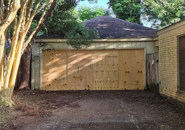 4th image of 16379 Havenpark Dr, Houston, TX 77059 | MLS# 49654513