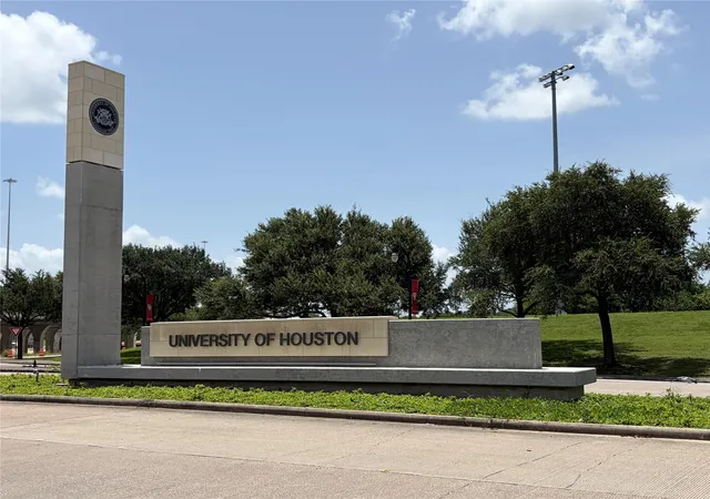 3rd image of 3325 Kelton St, Houston, TX 77021 | MLS# 59034173