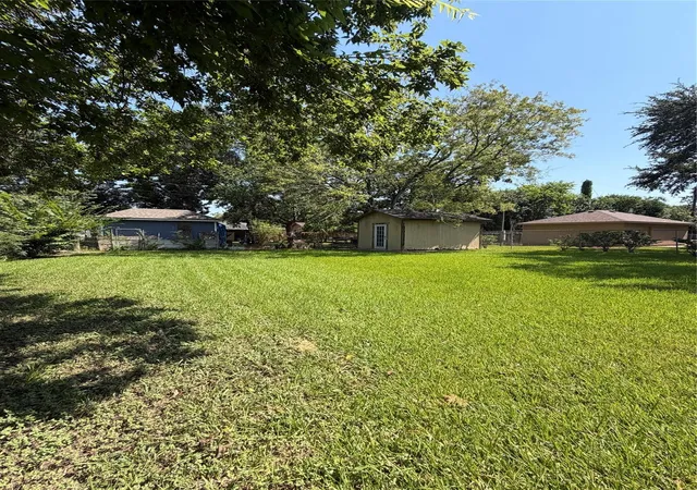 5th image of 8439 Botany Ln, Houston, TX 77075 | MLS# 92462777