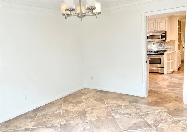 Photo 4 of Single family home for sale at 1022 Oak Leaf St, La Porte, TX 77571 | MLS# 82423540 | Listing updated on 2026-08-22