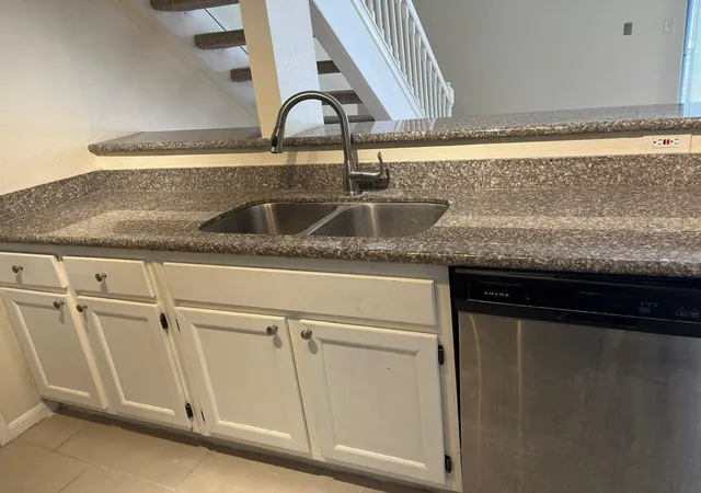 Photo 3 of Condo for sale at 2300 Old Spanish Trl #2054, Houston, TX 77054 | MLS# 2303207 | Listing updated on 2026-08-13