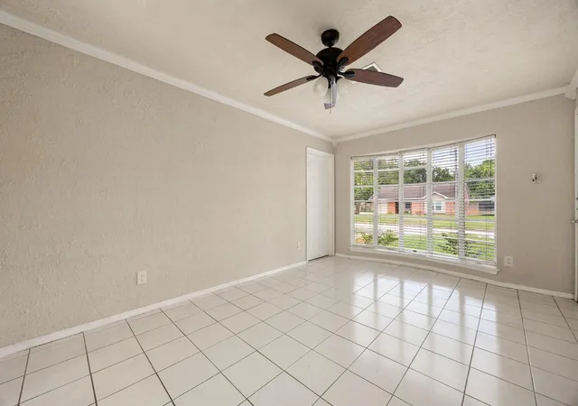 5th image of 1134 Canterdale St, Houston, TX 77047 | MLS# 91258324