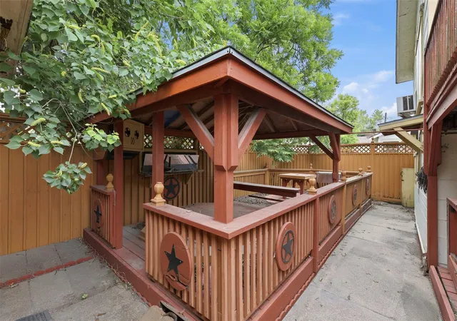 5th image of 516 Everton St, Houston, TX 77003 | MLS# 93591641