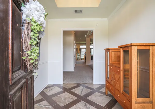 Photo 3 of Single family home for sale at 2109 Verde Valley Dr, League City, TX 77573 | MLS# 56100467 | Listing updated on 2026-09-15