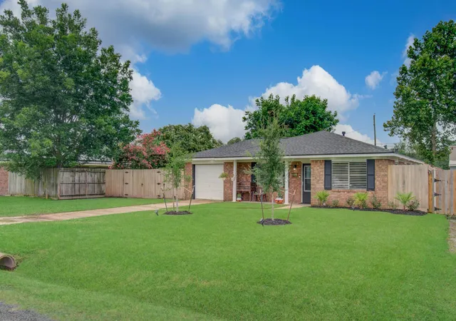 37th image of 2615 6th Ave N, Texas City, TX 77590 | MLS# 72599915