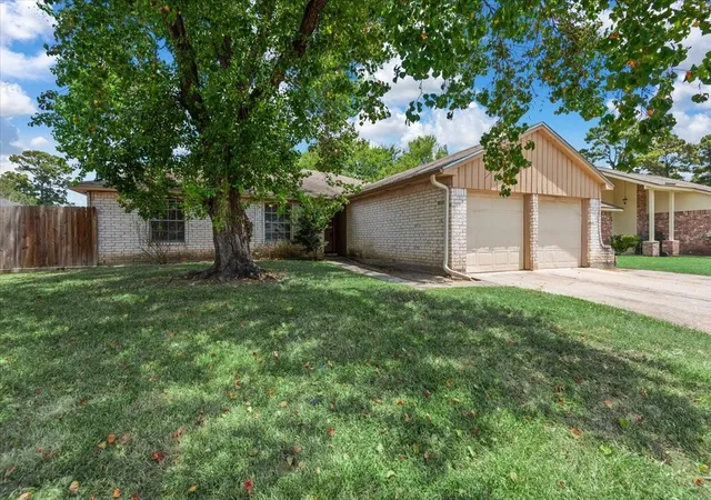 Photo 3 of Single family home for sale at 23114 Tree Bright Ln, Spring, TX 77373 | MLS# 12729019 | Listing updated on 2026-08-10