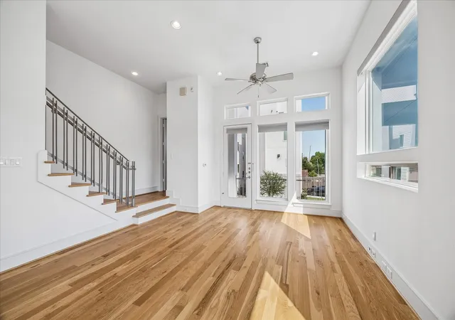 Photo 3 of Sale Pending at 408 Ennis St, Houston, TX 77003 | MLS# 17171097 | Listing updated on 2026-09-17
