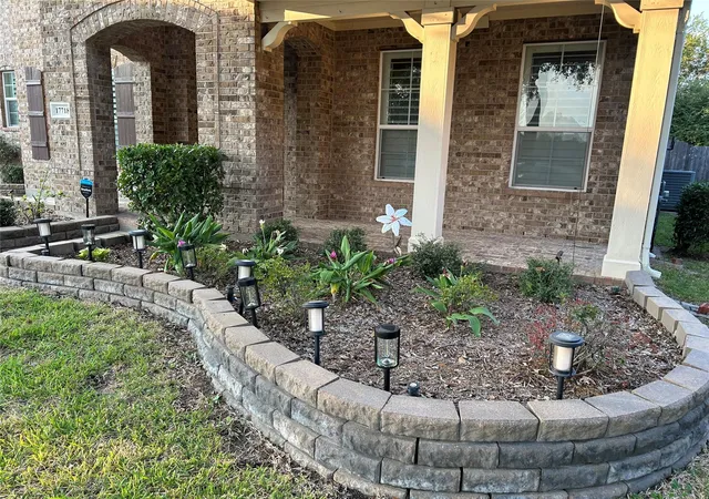Photo 3 of Single family home for sale at 17718 Emerald Garden Ln, Houston, TX 77084 | MLS# 40316452 | Listing updated on 2026-09-11