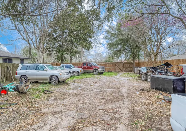 Photo 3 of Land for sale at 5206 Denmark St, Houston, TX 77016 | MLS# 93836468 | Listing updated on 2026-08-25