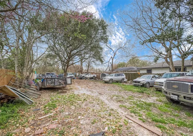 Photo 3 of Land for sale at 5206 Denmark St, Houston, TX 77016 | MLS# 93836468 | Listing updated on 2026-08-25