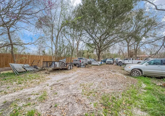 Photo 4 of Land for sale at 5206 Denmark St, Houston, TX 77016 | MLS# 93836468 | Listing updated on 2026-08-25