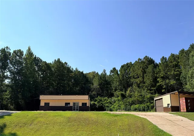 Photo 1 of Single family home for sale at 1951 Us Hwy 190 W, Woodville, TX 75979 | MLS# 42653894 | Listing updated on 2026-08-31