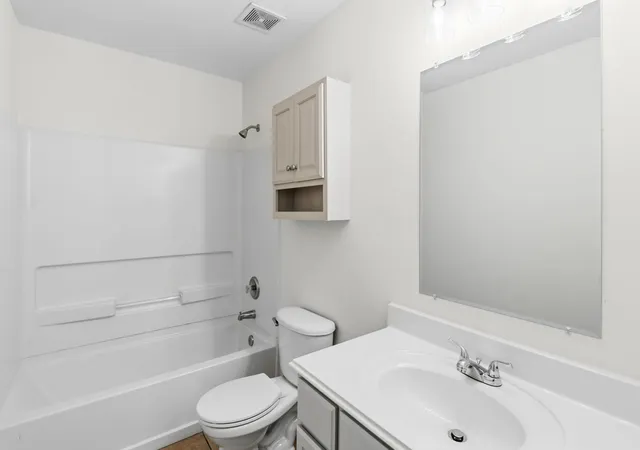 Photo 4 of Single family home for sale at 17130 Port O Call St, Crosby, TX 77532 | MLS# 26590390 | Listing updated on 2026-08-13