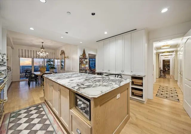 1st image of 1000 Uptown Park Blvd #101, Houston, TX 77056 | MLS# 56606634