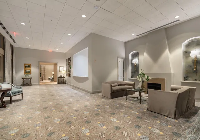 2nd image of 1000 Uptown Park Blvd, Houston, TX 77056