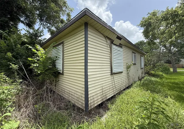 4th image of 6806 E Bayou Dr, Hitchcock, TX 77563 | MLS# 6348722
