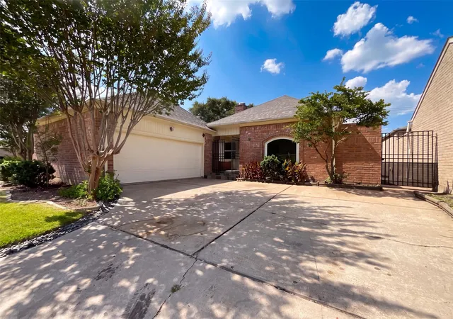 1st image of 12910 Ashford Chase Dr, Houston, TX 77082 | MLS# 91840875