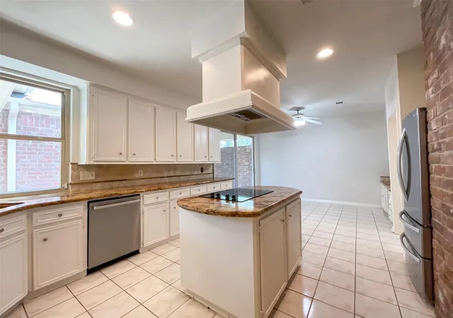 3rd image of 12910 Ashford Chase Dr, Houston, TX 77082 | MLS# 91840875