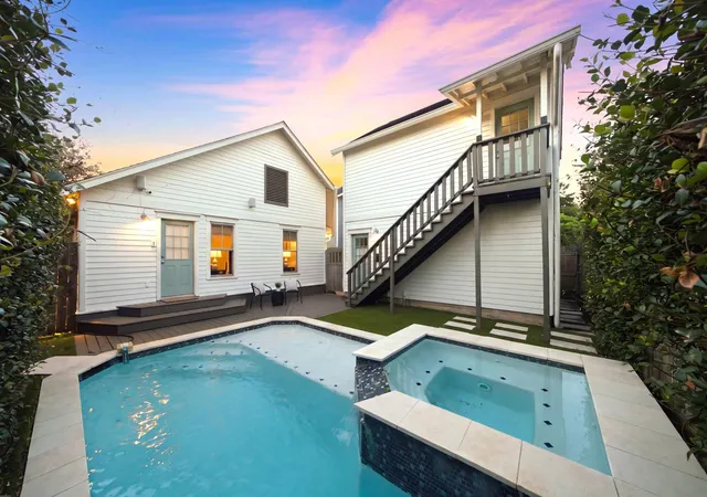 1st image of 1329 Lawrence St, Houston, TX 77008 | MLS# 70150819