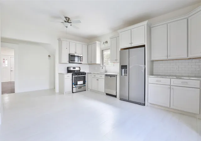 5th image of 816 Hawthorne St, Houston, TX 77006 | MLS# 90675750