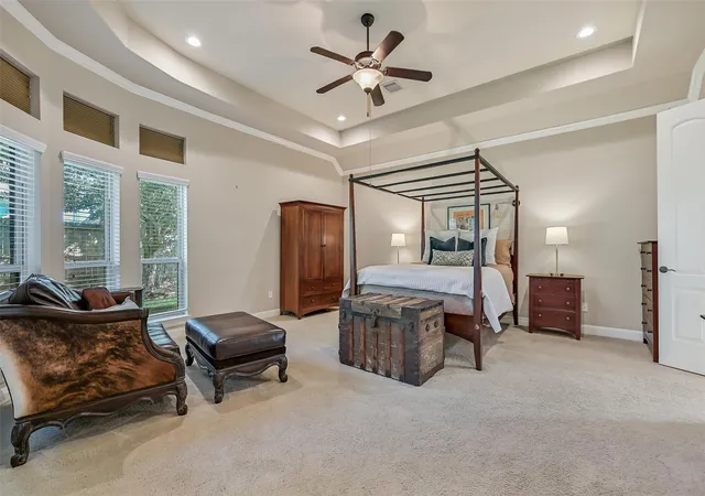 Photo 3 of Sale Pending at 1017 Bolivar Point Ln, Friendswood, TX 77546 | MLS# 11438355 | Listing updated on 2026-09-09