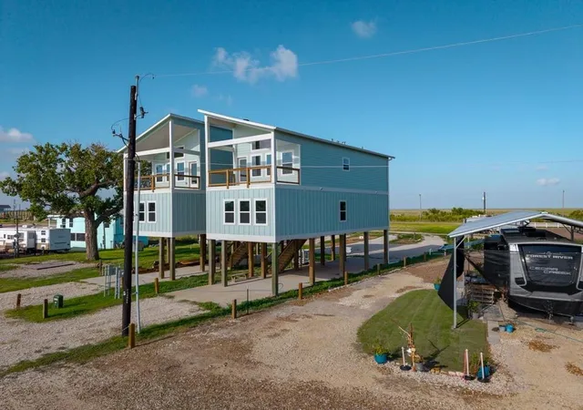 Photo 3 of Single family home for sale at 438 Private Rd 670, Matagorda, TX 77457 | MLS# 21373879 | Listing updated on 2026-08-13