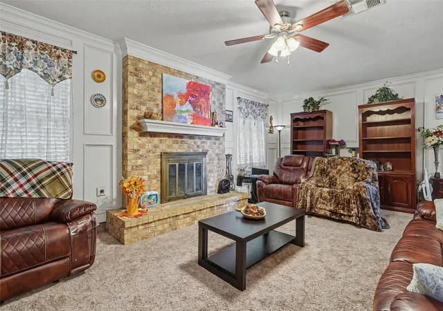 Photo 4 of Sale Pending at 2316 Acacia St, League City, TX 77573 | MLS# 68452263 | Listing updated on 2026-09-10