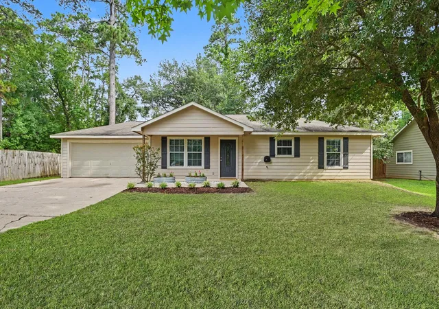 Photo 1 of Single family home for sale at 10807 Royal Tricia Dr, Conroe, TX 77303 | MLS# 43360851 | Listing updated on 2026-08-15
