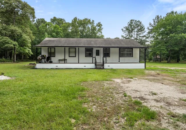 1st image of 541 Trails End Dr, Cleveland, TX 77328 | MLS# 19878561