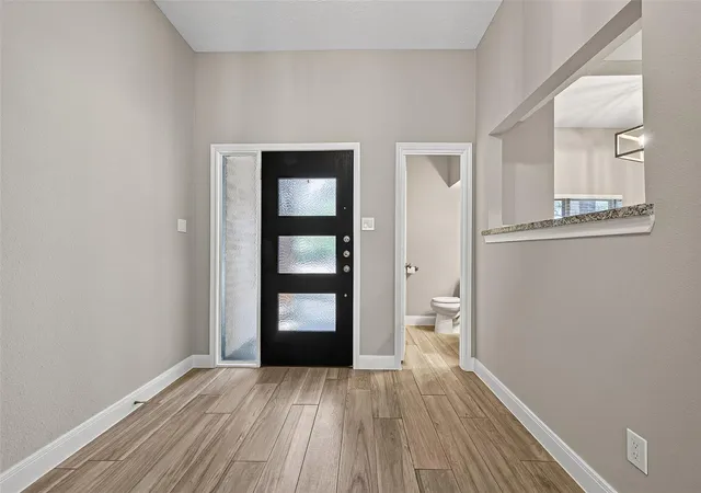 2nd image of 608 N Eldridge Pkwy, Houston, TX 77079 | MLS# 38893864