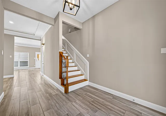 3rd image of 608 N Eldridge Pkwy, Houston, TX 77079 | MLS# 38893864