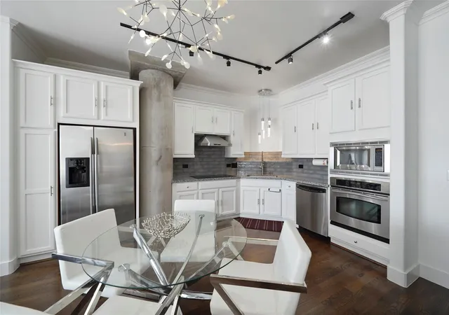 4th image of 3030 Post Oak Blvd #308, Houston, TX 77056 | MLS# 89009406