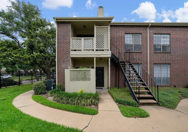 1st image of 8055 Cambridge St #87, Houston, TX 77054 | MLS# 39723240