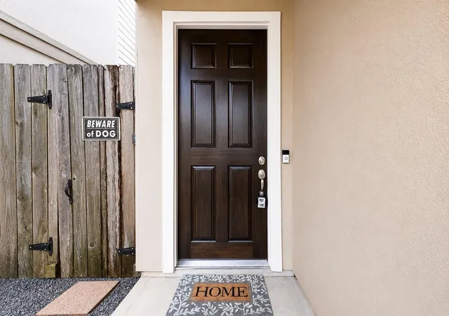 3rd image of 9517 Cedarpost Square St, Houston, TX 77055 | MLS# 22994453