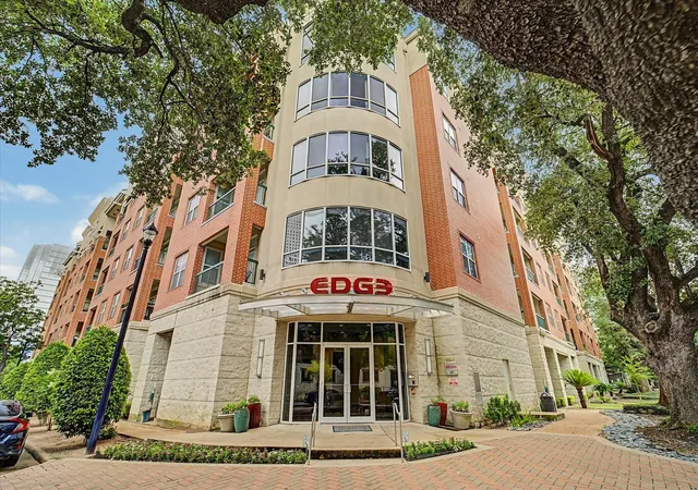 2nd image of 300 St Joseph Pkwy #124, Houston, TX 77002 | MLS# 42265527