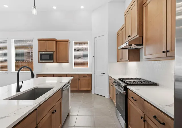 Photo 4 of Sale Pending at 412 Hillview Nature, New Caney, TX 77357 | MLS# 83773278 | Listing updated on 2026-09-02