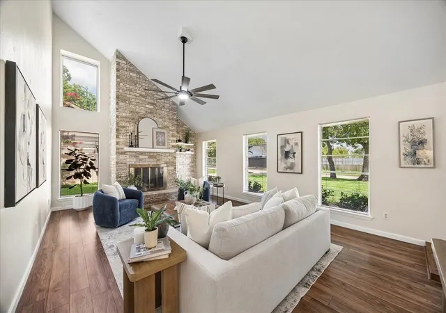 1st image of 813 Lakeview Dr, Sugar Land, TX 77498 | MLS# 19633158