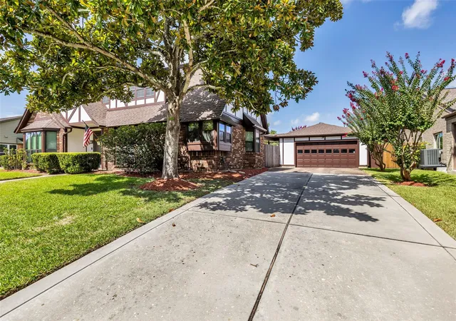3rd image of 15178 Diana Ln, Houston, TX 77062 | MLS# 23061031