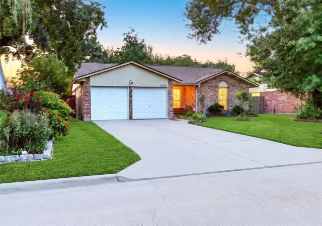 Photo 3 of Sale Pending at 13310 T C Jester Blvd, Houston, TX 77038 | MLS# 56509425 | Listing updated on 2026-09-21