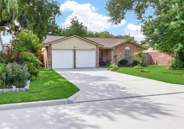 Photo 3 of Sale Pending at 13310 T C Jester Blvd, Houston, TX 77038 | MLS# 56509425 | Listing updated on 2026-09-21