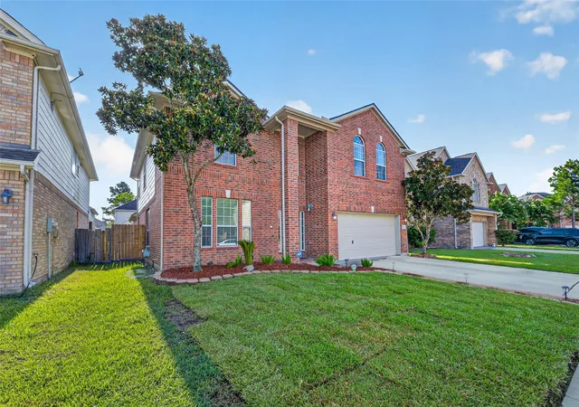 Photo 2 of Sale Pending at 5818 Beeston Ln, Houston, TX 77084 | MLS# 4547750 | Listing updated on 2026-09-20
