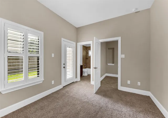 5th image of 905 Garden Oaks Tr, Houston, TX 77018 | MLS# 8317922