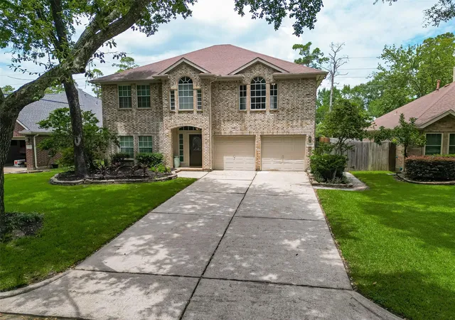 Photo 3 of Single family home for sale at 12923 Cambridge Eagle Dr, Houston, TX 77044 | MLS# 19730099 | Listing updated on 2026-09-19