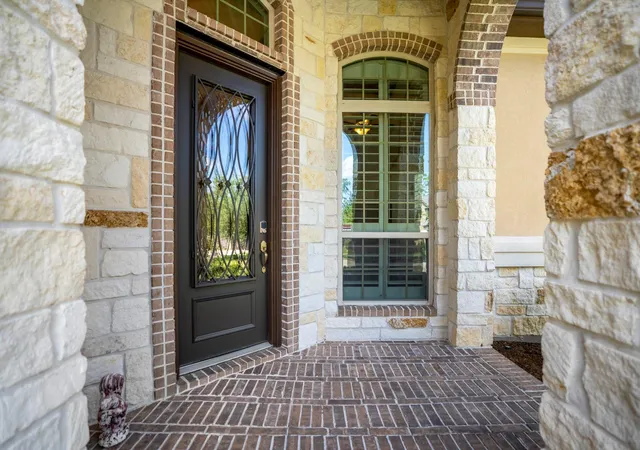 2nd image of 219 Chirping Squirrel Ct, Pinehurst, TX 77362 | MLS# 35863701