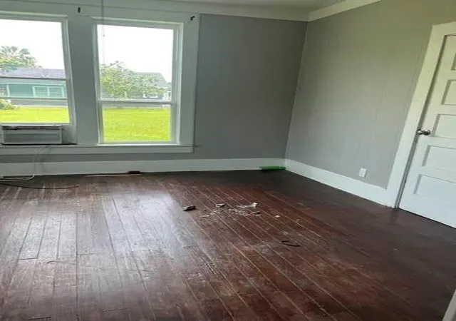 2nd image of 117 119 123 N N Ave A Ave N, Freeport, TX 77541 | MLS# 14622771