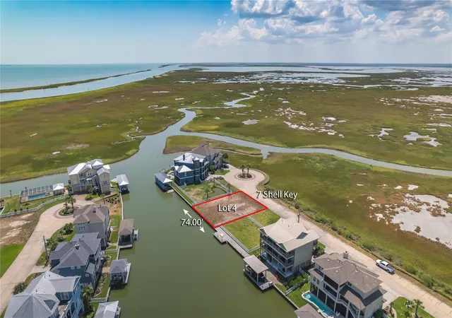 5th image of 7 Shell Key, Hitchcock, TX 77563 | MLS# 31634401