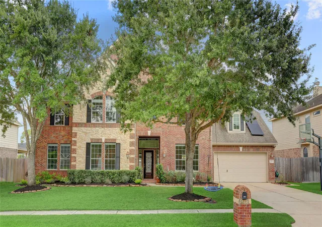 1st image of 1728 Pampas Trail Dr, Friendswood, TX 77546 | MLS# 51279023