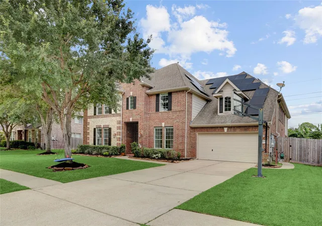 2nd image of 1728 Pampas Trail Dr, Friendswood, TX 77546 | MLS# 51279023