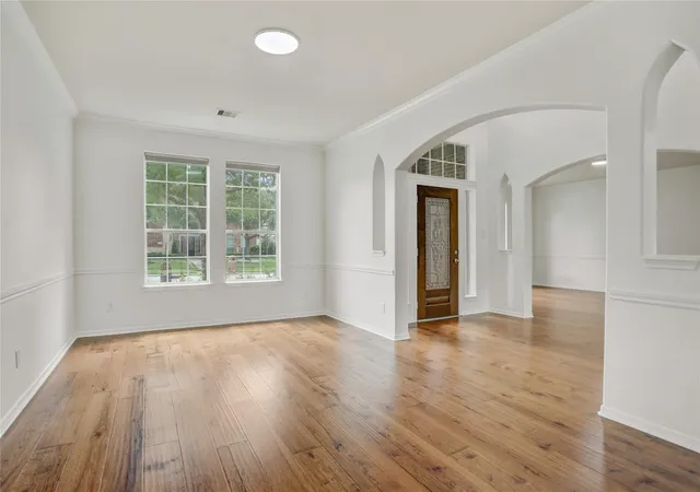 Photo 4 of Single family home for sale at 1728 Pampas Trl Dr, Friendswood, TX 77546 | MLS# 51279023 | Listing updated on 2026-08-30